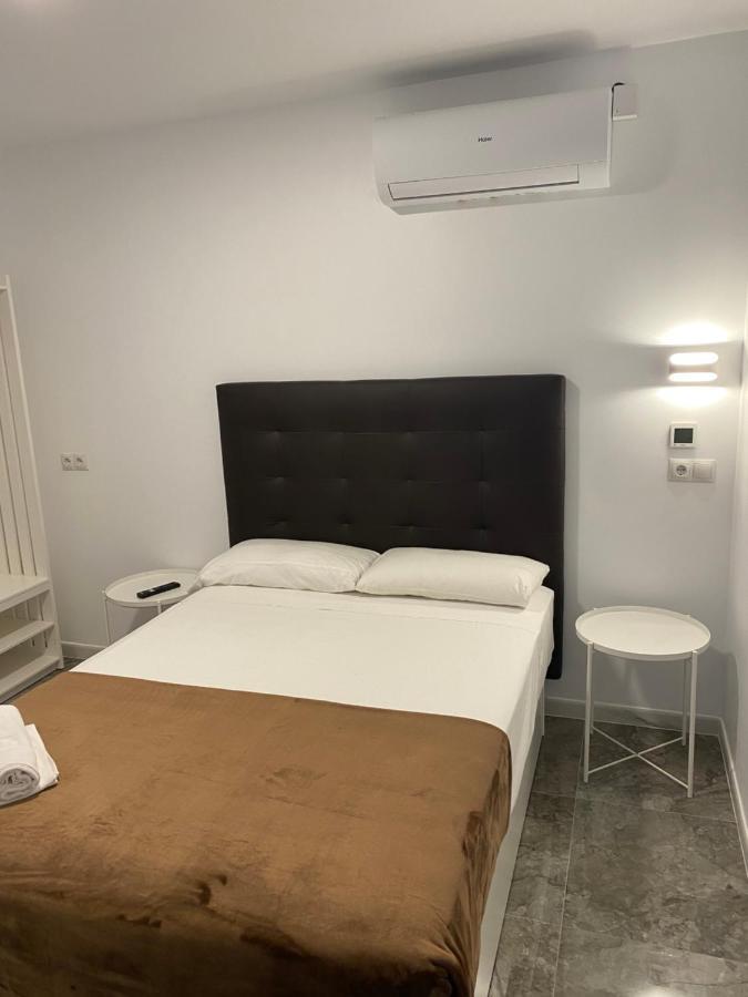 Hostal Alaska Μαδρίτη Εξωτερικό φωτογραφία