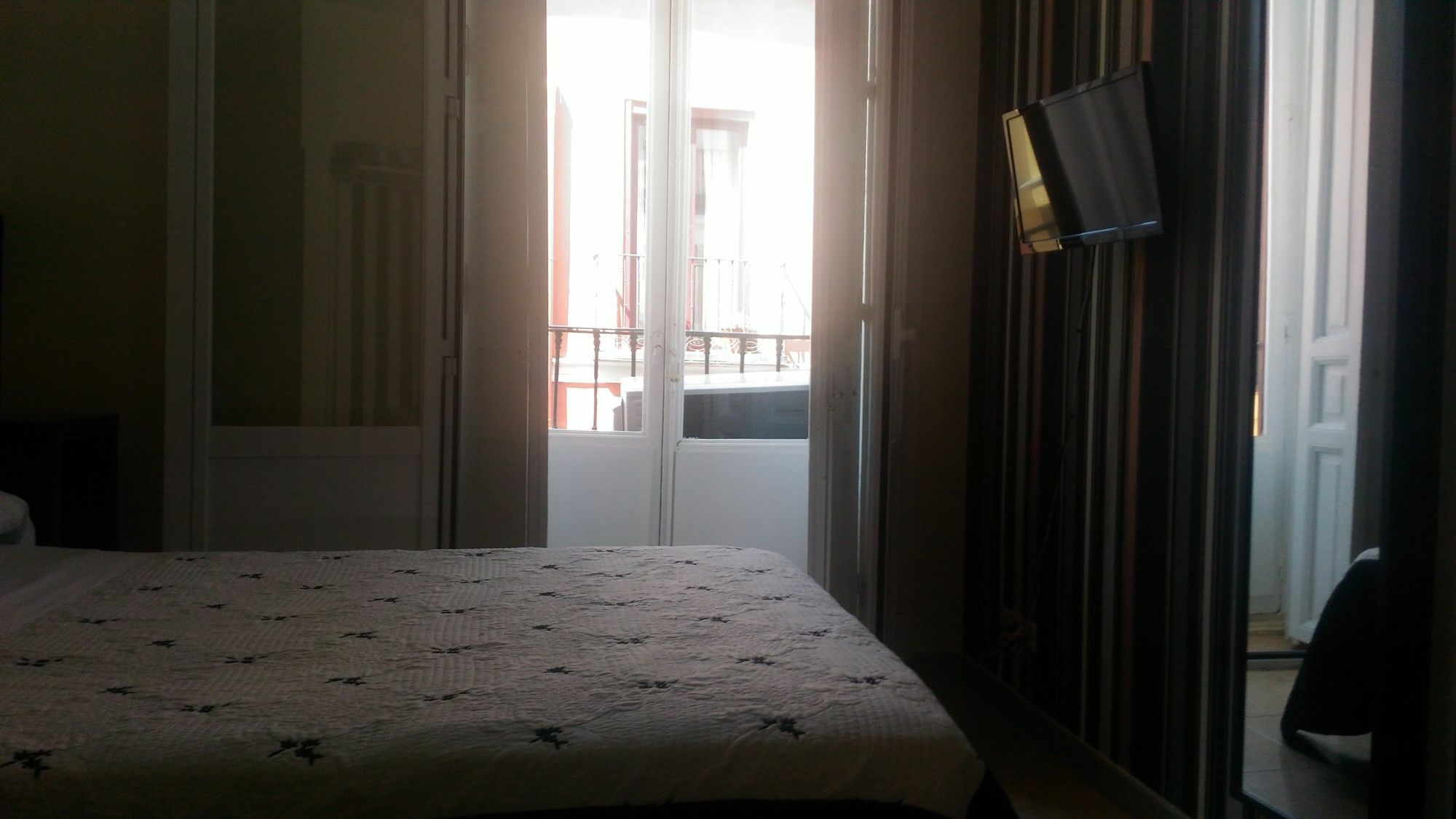 Hostal Alaska Μαδρίτη Εξωτερικό φωτογραφία
