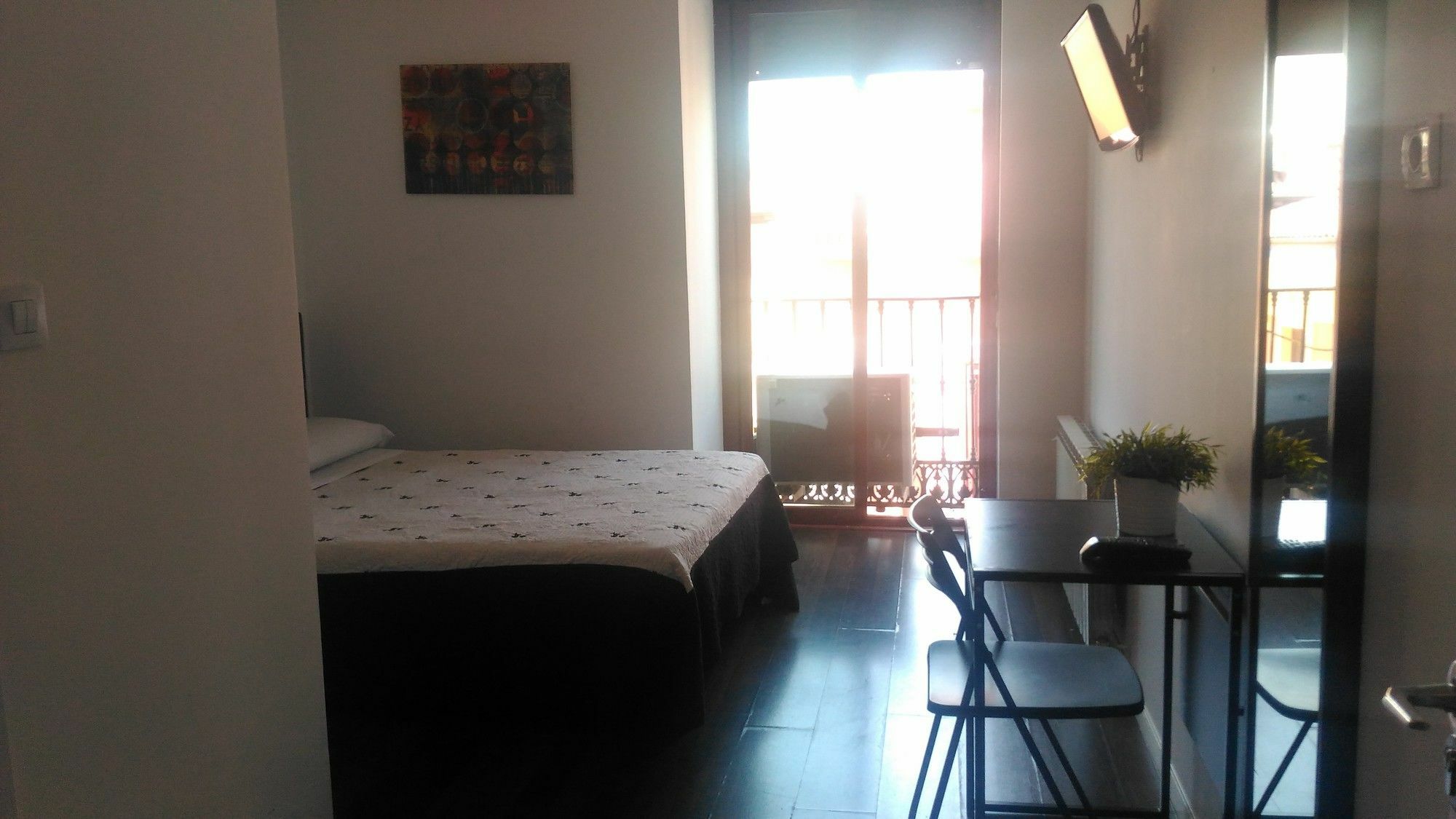 Hostal Alaska Μαδρίτη Εξωτερικό φωτογραφία