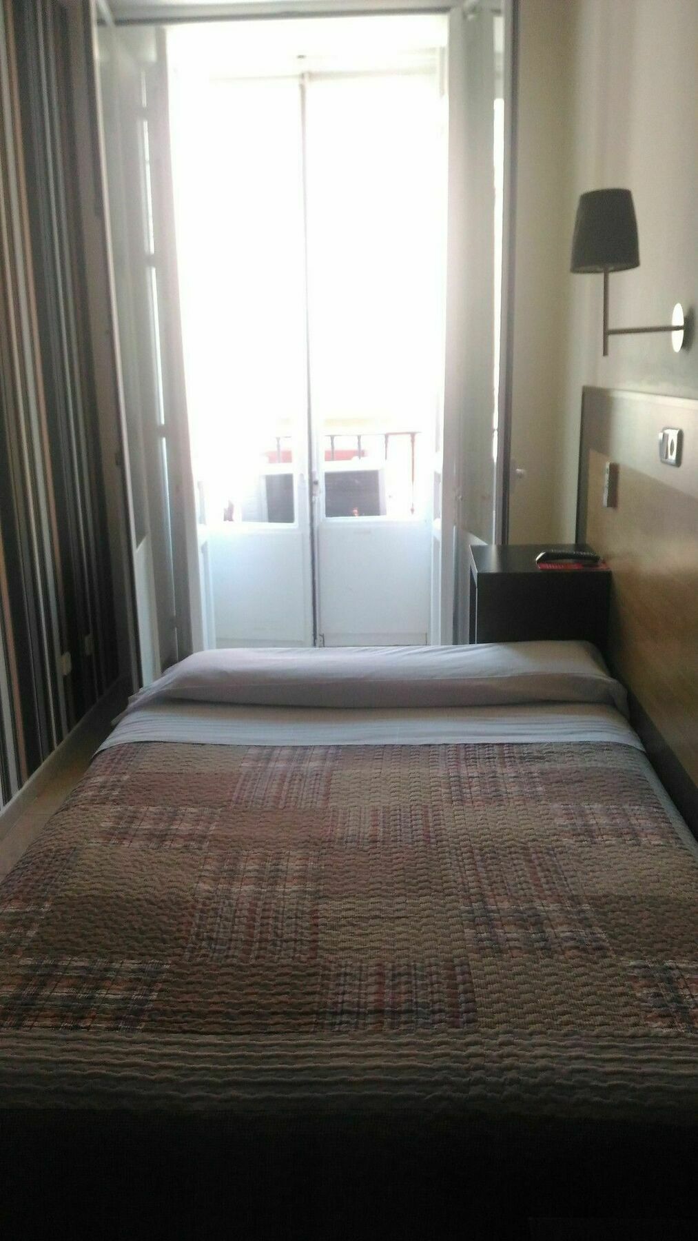 Hostal Alaska Μαδρίτη Εξωτερικό φωτογραφία