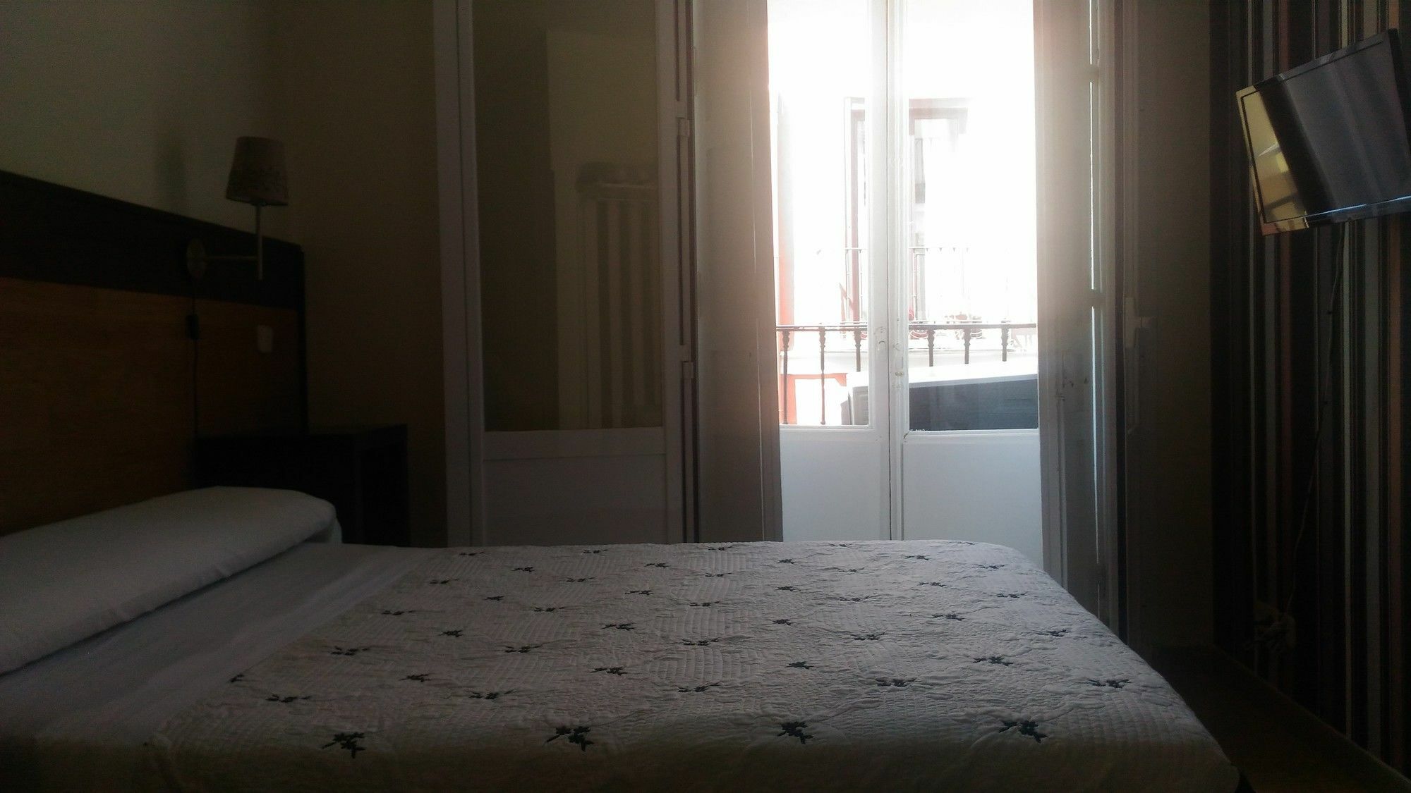 Hostal Alaska Μαδρίτη Εξωτερικό φωτογραφία