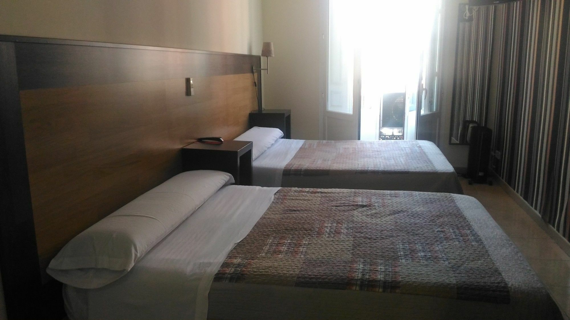 Hostal Alaska Μαδρίτη Εξωτερικό φωτογραφία