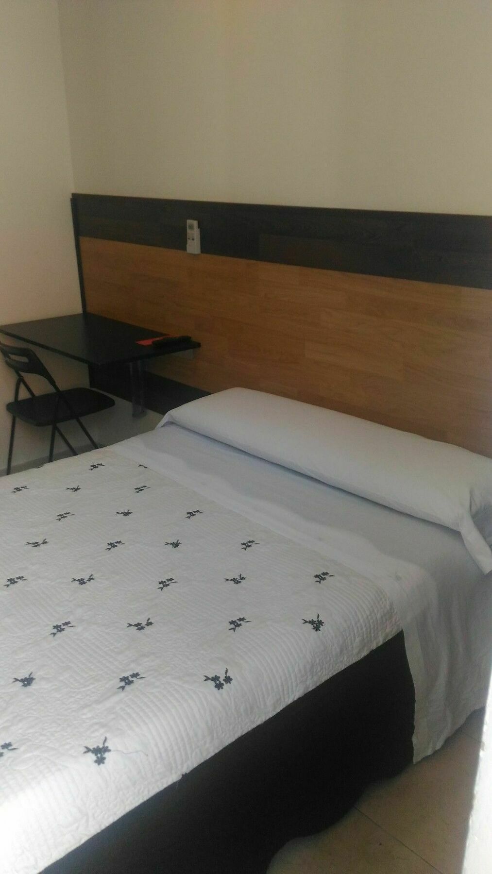 Hostal Alaska Μαδρίτη Εξωτερικό φωτογραφία